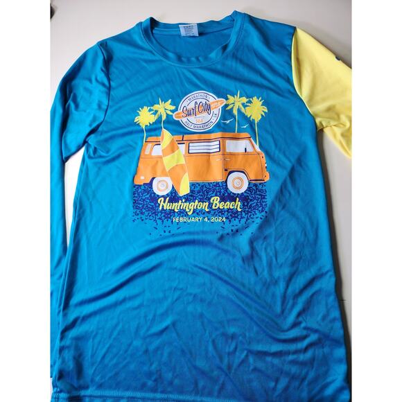 HUNTINGTON BEACH SURF CITY MARATHON 2024 Blue Yellow Running T- shirt SZ S - Picture 3 of 7